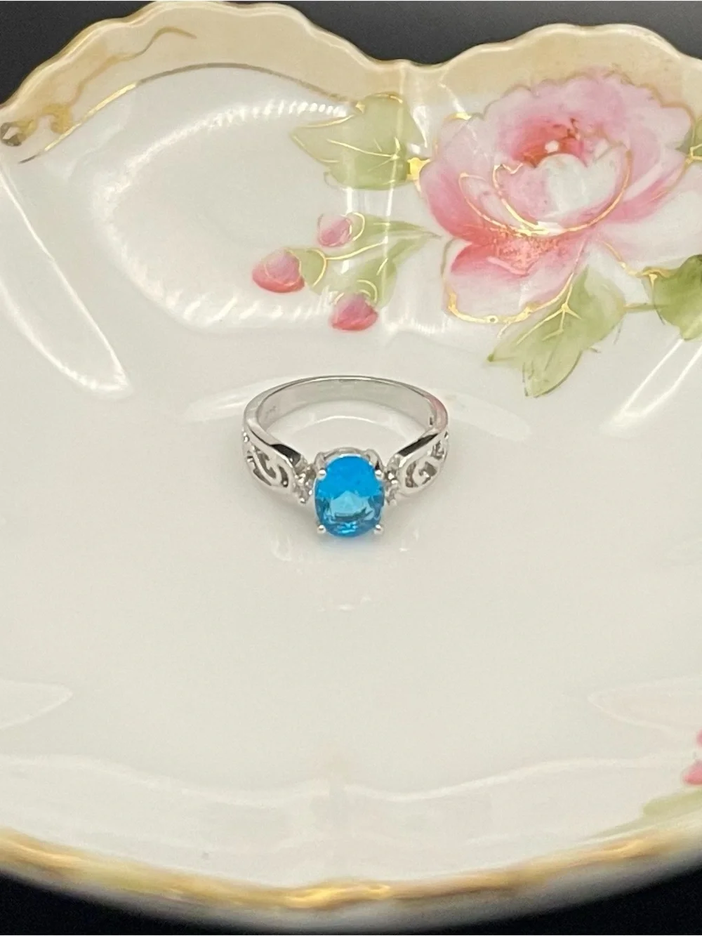 925 sterling silver oval blue cubic zirconia ring size 7.75